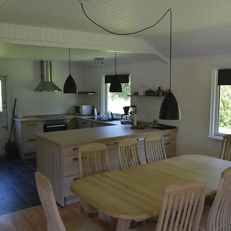 Skovfyrvej Vaeggerlose V Bøtø By